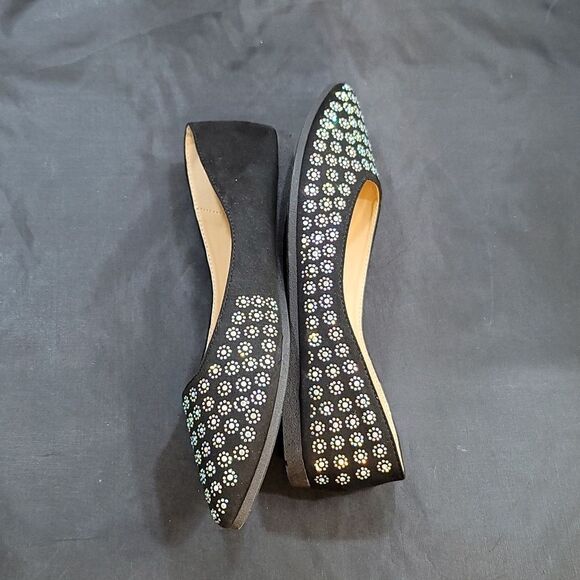 BRAND NEW FOREVER STUDDED POINTED TOE WOMEN"S BALLET FLATS - Picture 11 of 13